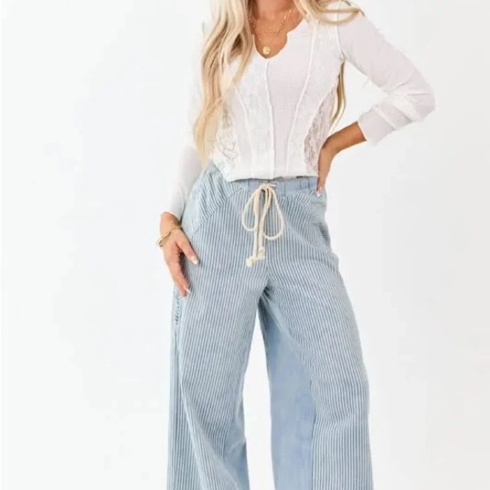 ee•some Striped Blue Wide-Leg Pants/jeans Medium - Picture 3 of 8